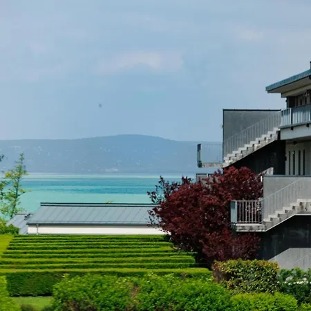 Gold Wave Apartments-2